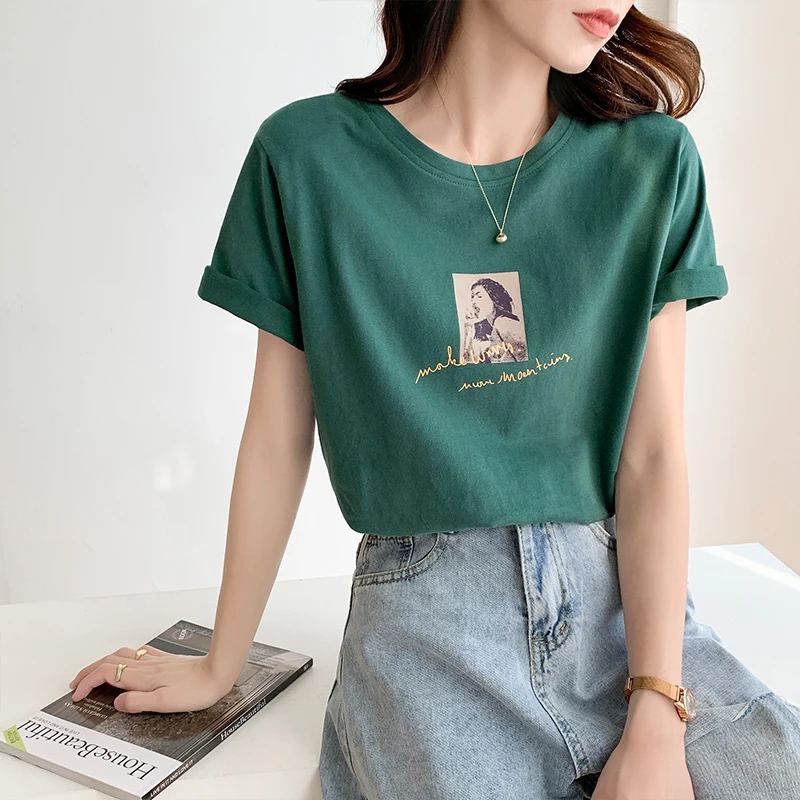 Make firm offers green T-shirt short sleeve dress in 2021, the new printing loose thin chic shirt jacket 
Make firm offers green T-shirt short sleeve dress in 2021, the new printing loose thin chic shirt jacket