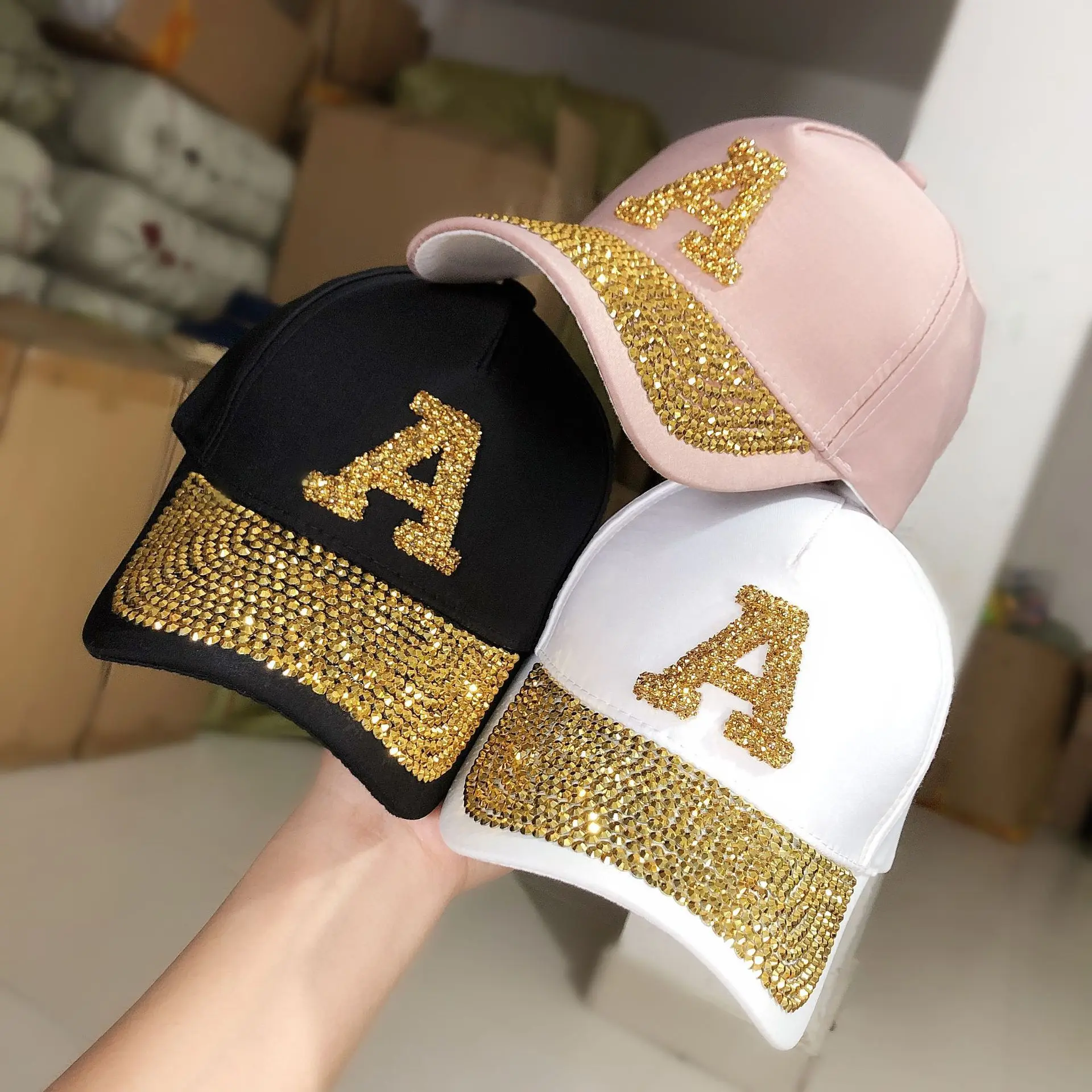 Fashion Letter Rhinestone Women's Baseball Cap Cotton Youth Beautiful Trend Decoration Outdoor Leisure Travel Sunscreen Sun Hat
Fashion Letter Rhinestone Women's Baseball Cap Cotton Youth Beautiful Trend Decoration Outdoor Leisure Travel Sunscreen Sun Hat