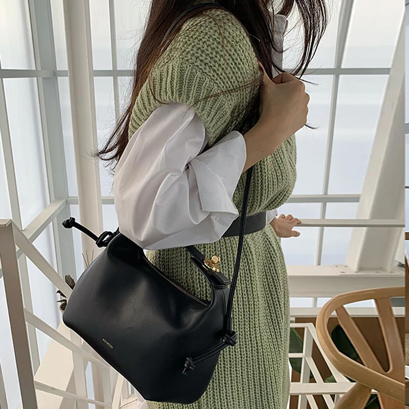 ZCSMLL Korea chic all-match V collar loose over the knee slit knitted vest sleeveless dress with belt women 2021 spring
ZCSMLL Korea chic all-match V collar loose over the knee slit knitted vest sleeveless dress with belt women 2021 spring