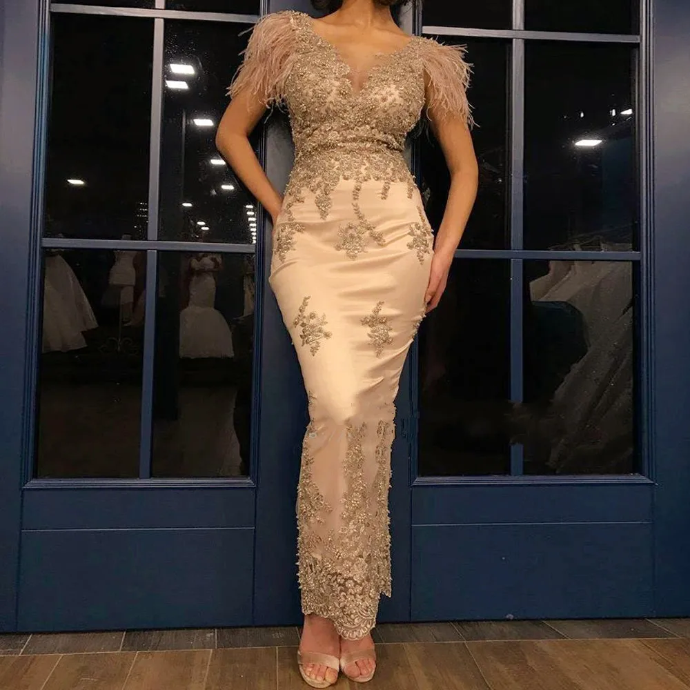 Dubai Evening Gowns Chapel Train Off Shoulder Long Sleeve Royal Blue Lace Evening Dresses 2019 robe de soiree vestido de noiva
Dubai Evening Gowns Chapel Train Off Shoulder Long Sleeve Royal Blue Lace Evening Dresses 2019 robe de soiree vestido de noiva