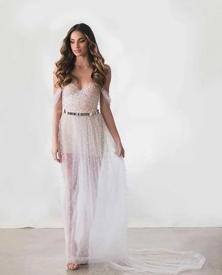 Vestido De Noiva 2019 Sexy Off-shoulder Illusion Pearls Diamond Beach Wedding Dress Champagne Plus Size Wedding Dress Trouwjurk
Vestido De Noiva 2019 Sexy Off-shoulder Illusion Pearls Diamond Beach Wedding Dress Champagne Plus Size Wedding Dress Trouwjurk