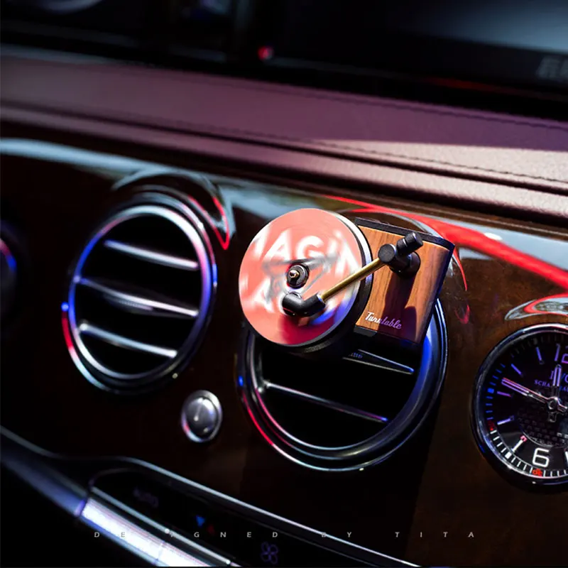 Car aromatherapy literary retro perfume car air conditioning air outlet jewelry decoration accessories For Mercedes-Benz Toyota
Car aromatherapy literary retro perfume car air conditioning air outlet jewelry decoration accessories For Mercedes-Benz Toyota