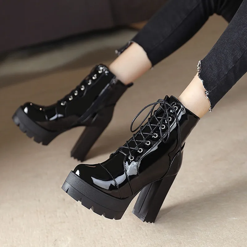 ochanmeb Patent Leather Boots Women Chunky Heels Platform Shoes Autumn Winter Woman Ankle Boots Lace up Ladies Gothic Shoes 43
ochanmeb Patent Leather Boots Women Chunky Heels Platform Shoes Autumn Winter Woman Ankle Boots Lace up Ladies Gothic Shoes 43