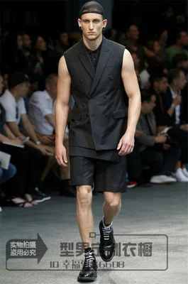 version South Korean of the new four seasons show medium-length jacket British fashion men sleeveless casual short waistc
version South Korean of the new four seasons show medium-length jacket British fashion men sleeveless casual short waistc