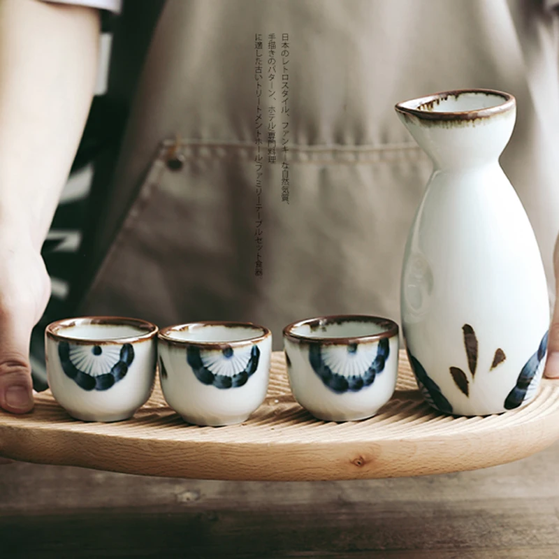 Platycodon grandiflorum Japanese style small hand-painted sake set household restaurant hip flask wine glass white wine rice win
Platycodon grandiflorum Japanese style small hand-painted sake set household restaurant hip flask wine glass white wine rice win