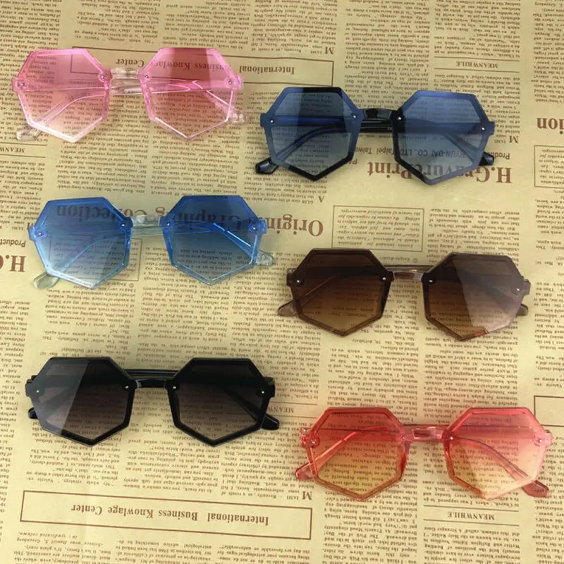 Hot Fashion Toddler Kids Anti-UV Sunglasses Boys Girls Sun Protection Irregular Goggles for Outdoor Beach Summer Party
Hot Fashion Toddler Kids Anti-UV Sunglasses Boys Girls Sun Protection Irregular Goggles for Outdoor Beach Summer Party