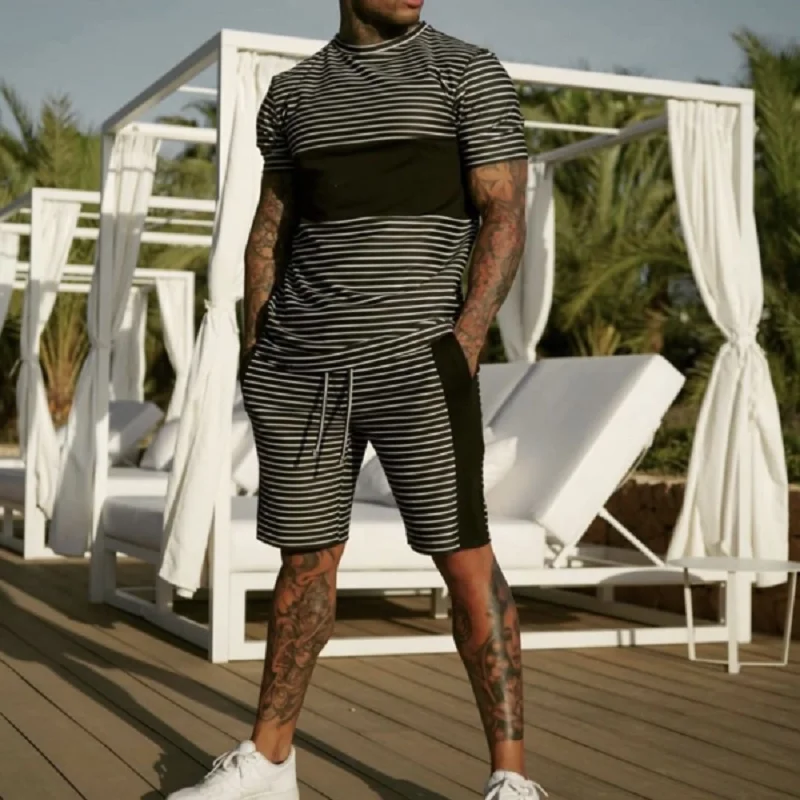 Костюм-двойка мужской из хлопковой ткани, модная повседневная Облегающая рубашка с короткими рукавами и шорты, лето 2021
Костюм-двойка мужской из хлопковой ткани, модная повседневная Облегающая рубашка с короткими рукавами и шорты, лето 2021