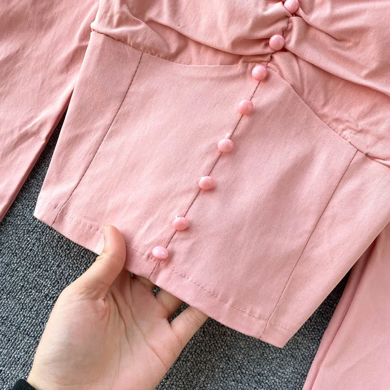ZCSMLL New Sweet Folds V-neck Slim Short Blouse Women Puff Sleeve Shirt Women 2021 Spring Fashion Tops
ZCSMLL New Sweet Folds V-neck Slim Short Blouse Women Puff Sleeve Shirt Women 2021 Spring Fashion Tops