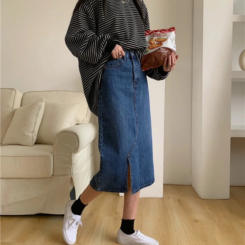High Waist Loose Denim Skirt Woman College Style Split Button Solid Skirt Women Simple Slim A-line Skirt Women's 2021
High Waist Loose Denim Skirt Woman College Style Split Button Solid Skirt Women Simple Slim A-line Skirt Women's 2021