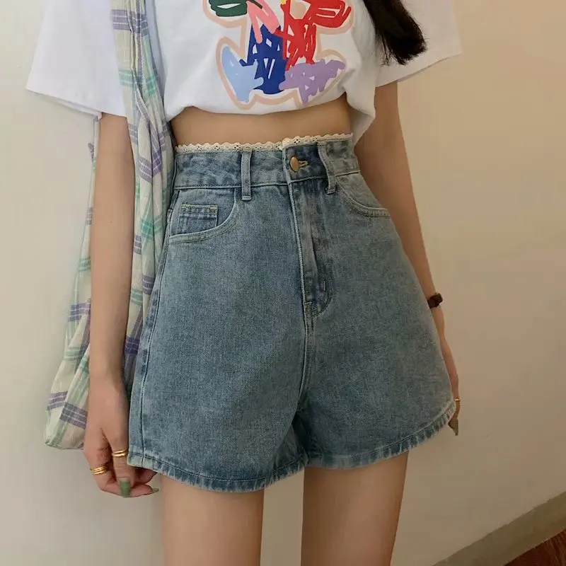 Lace Edge High Waist Denim Shorts Women Summer Korean Style A-Line Wide-Leg Straight-Leg Pants Retro Loose Jeans Shorts
Lace Edge High Waist Denim Shorts Women Summer Korean Style A-Line Wide-Leg Straight-Leg Pants Retro Loose Jeans Shorts