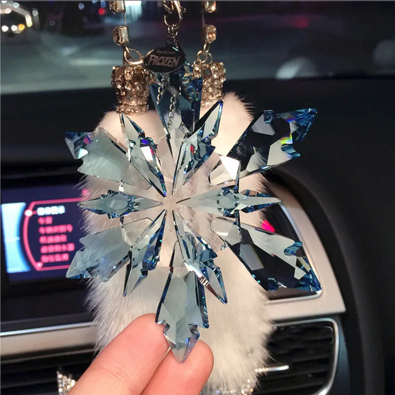 New Crystal Car Pendant Snowflakes Style Ornaments Rear View Mirror Hanging Adornment Christmas Gifts Car Accessories for Girls
New Crystal Car Pendant Snowflakes Style Ornaments Rear View Mirror Hanging Adornment Christmas Gifts Car Accessories for Girls