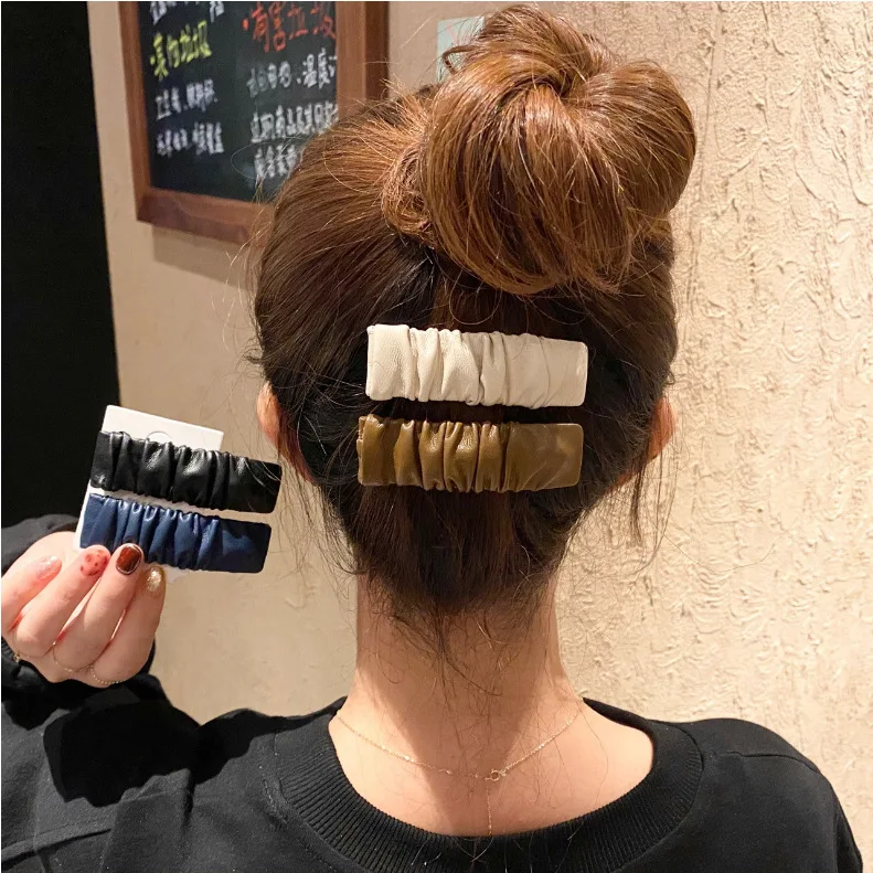 Free shipping Folded leather women hairclips girl's korea style hairpins snap clip lady's side clips hair accessories
Free shipping Folded leather women hairclips girl's korea style hairpins snap clip lady's side clips hair accessories