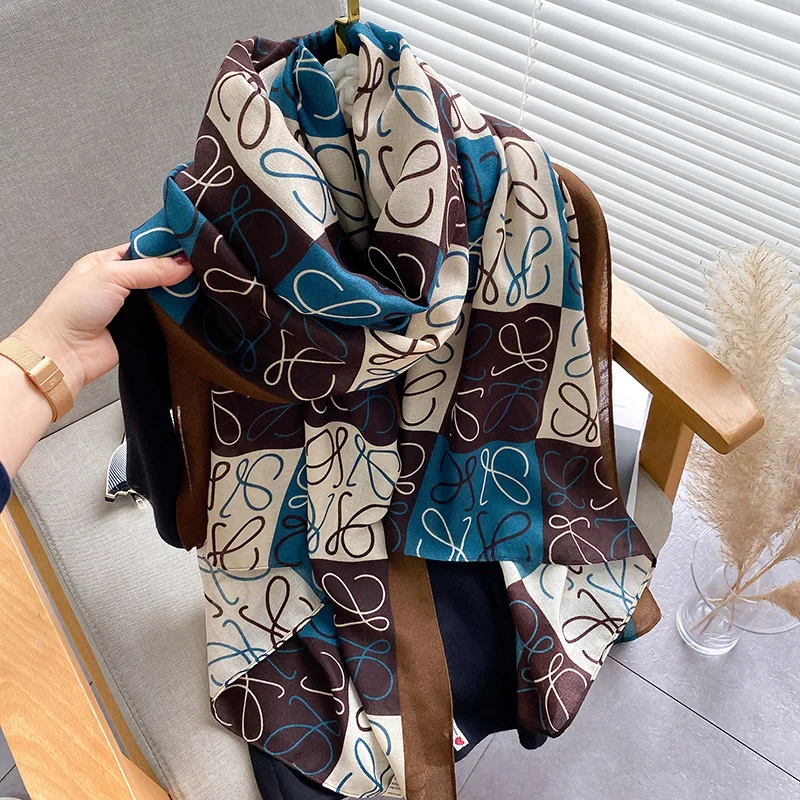 Модный женский леопардовый шарф 2021, зимний теплый хлопковый фуляр, Женский плиссированный хиджаб, шарфы, однотонные шали из пашмины, палант...
Модный женский леопардовый шарф 2021, зимний теплый хлопковый фуляр, Женский плиссированный хиджаб, шарфы, однотонные шали из пашмины, палант...