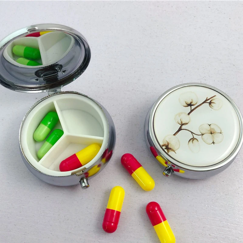 1PCS Medicine Organizer Portable Pill Box Makeup Storage Container Folding Pill Case Metal Pill Cutte
1PCS Medicine Organizer Portable Pill Box Makeup Storage Container Folding Pill Case Metal Pill Cutte