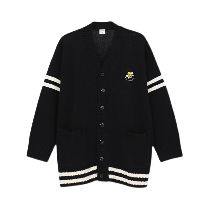 Women's Sweater 2021 Autumn New Baggy Embroidery Little Bee Cardigan Female Long-sleeved V-neck Stripe Knit Jacket Mujer
Women's Sweater 2021 Autumn New Baggy Embroidery Little Bee Cardigan Female Long-sleeved V-neck Stripe Knit Jacket Mujer