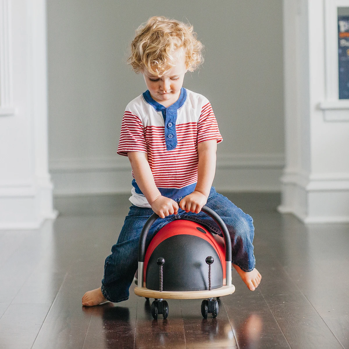 CX New Prince Swing Car Animal Pulley Car Baby Scooter
CX New Prince Swing Car Animal Pulley Car Baby Scooter