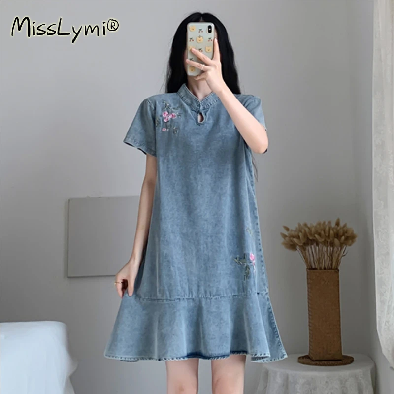 4XL Plus Size Women Flower Embroidery Denim Dress Summer 2021 Chinese Vintage Style Short Sleeve Loose Ruffle Retro Jean Dresses
4XL Plus Size Women Flower Embroidery Denim Dress Summer 2021 Chinese Vintage Style Short Sleeve Loose Ruffle Retro Jean Dresses