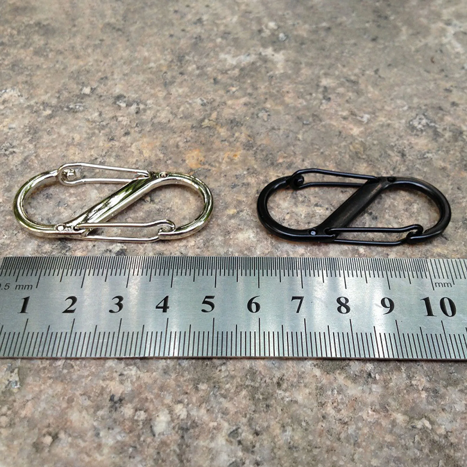 6pcs S-Shaped Carabiner Locking Rock Climbing Carabiner Clip Alloy Large Capacity Bear Clip For Camping
6pcs S-Shaped Carabiner Locking Rock Climbing Carabiner Clip Alloy Large Capacity Bear Clip For Camping