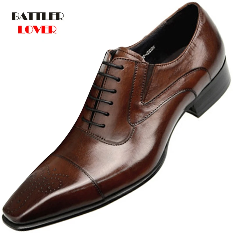 2021 Men High Quality Leather Oxfords Classic Brogue Business Formal Shoes for Male Casual Bullock Office Dress Wedding Footwear
2021 Men High Quality Leather Oxfords Classic Brogue Business Formal Shoes for Male Casual Bullock Office Dress Wedding Footwear