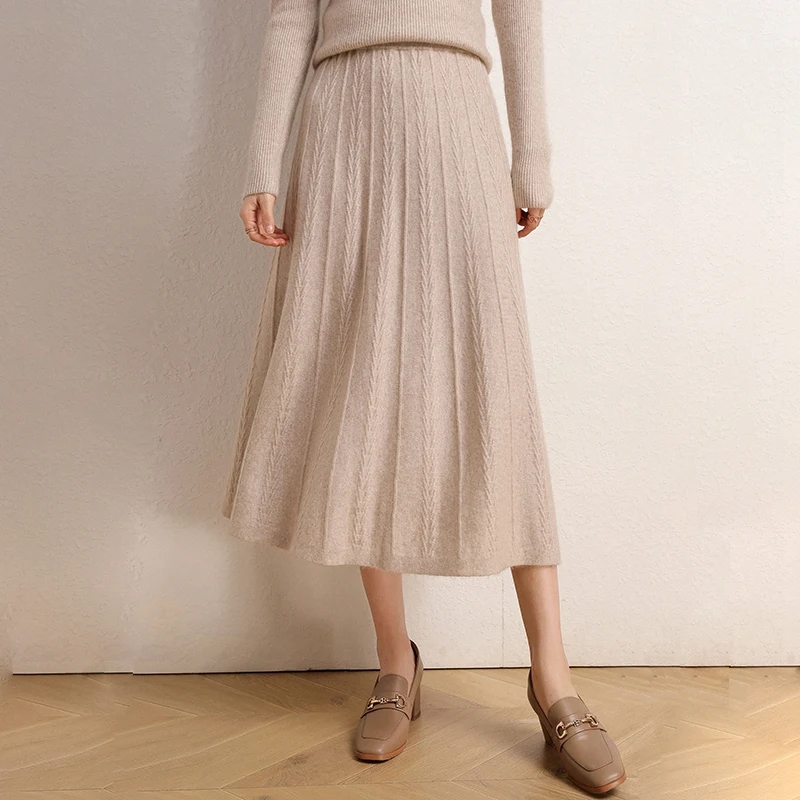 New cashmere skirt women's high waist and long slim solid color A-line skirt fashion knit pleated umbrella skirt
New cashmere skirt women's high waist and long slim solid color A-line skirt fashion knit pleated umbrella skirt