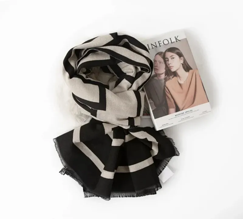 Женский шарф с кисточками и простым принтом логотипа на осень зиму Женская шаль