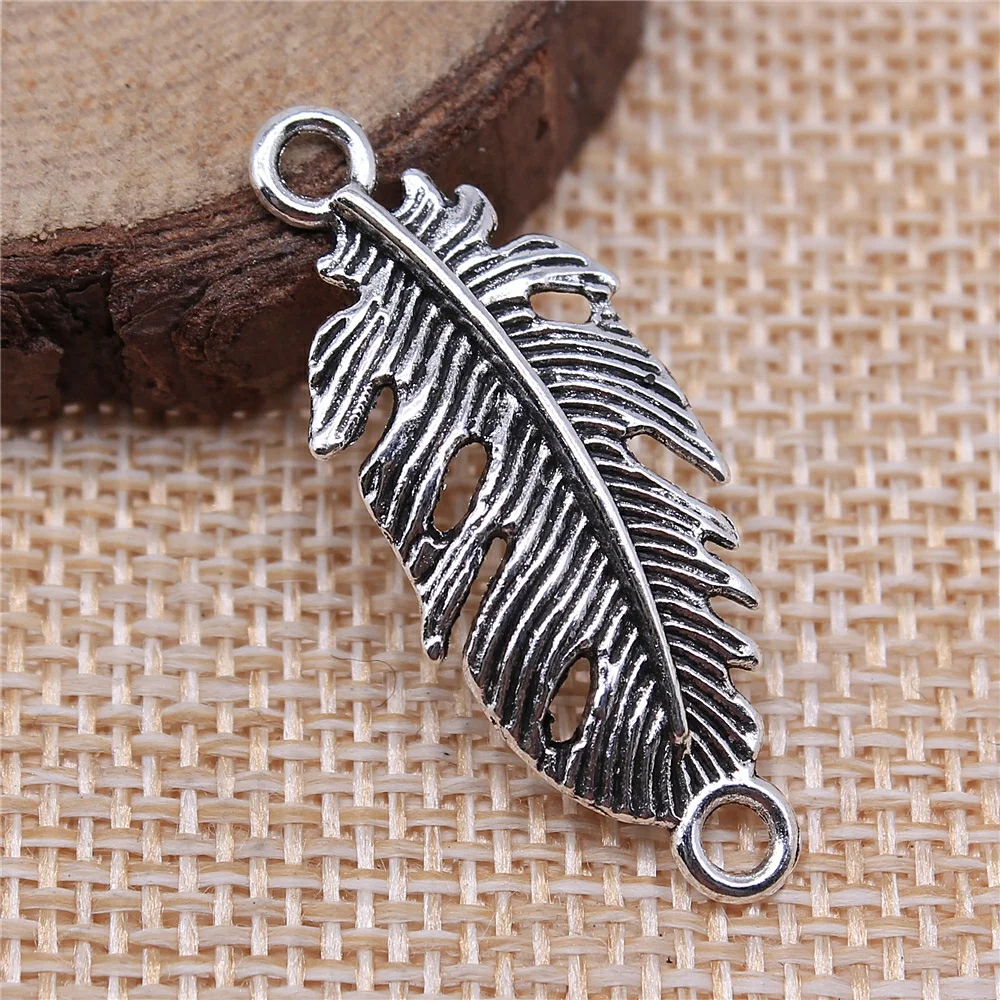36pcs 35x14mm antique silver Retro feather connector charms diy retro jewelry fit Earring keychain hair card pendant
36pcs 35x14mm antique silver Retro feather connector charms diy retro jewelry fit Earring keychain hair card pendant