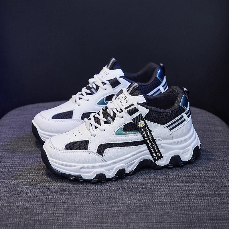 Кроссовки женские, легкие, дышащие, сетчатые, на шнуровке
Кроссовки женские, легкие, дышащие, сетчатые, на шнуровке