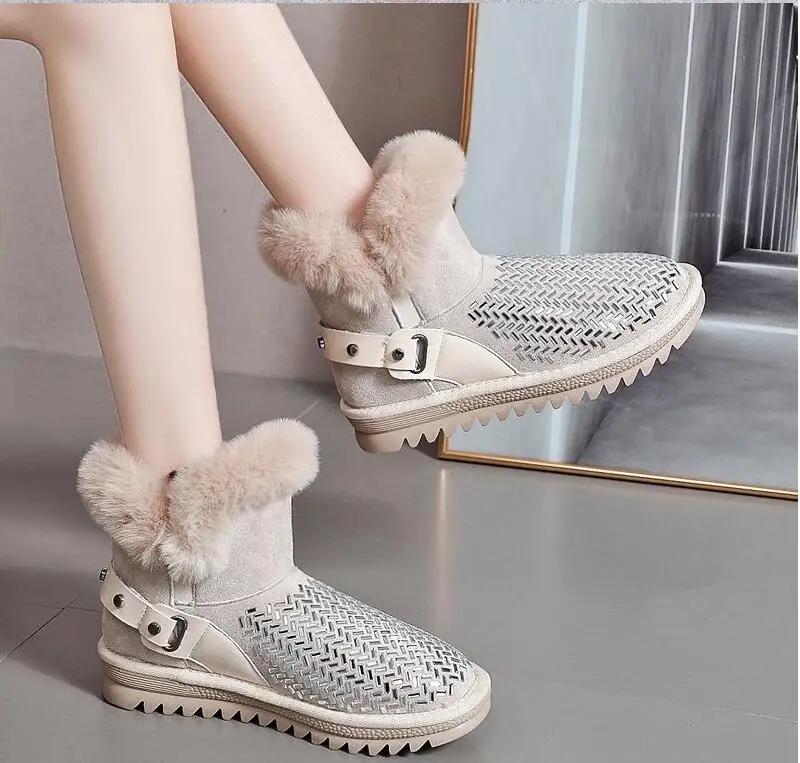 Women Cozy Botas 2021 Luxury Winter New Flats Fur Suede Fashion Snow Ankle Boots Warm Bling Short Plush Motorcycle new Shoes
Women Cozy Botas 2021 Luxury Winter New Flats Fur Suede Fashion Snow Ankle Boots Warm Bling Short Plush Motorcycle new Shoes
