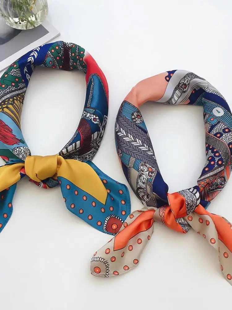 Ladies Autumn/Winter New Style Silk Small Square Scarf Wild Professional Small Scarf Printed Scarf Turban Decorative Headband
Ladies Autumn/Winter New Style Silk Small Square Scarf Wild Professional Small Scarf Printed Scarf Turban Decorative Headband