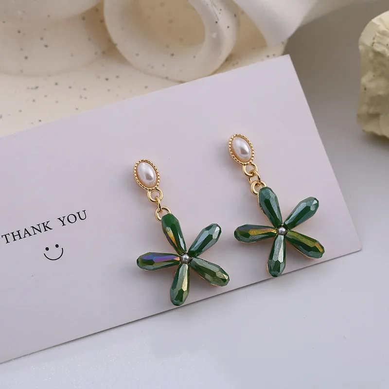 2020 New Arrival Trendy Multicolor Crystal Flower Petal Women Dangle Earrings Sweet Bohemian Drop Earring for Girl Jewelry Gift
2020 New Arrival Trendy Multicolor Crystal Flower Petal Women Dangle Earrings Sweet Bohemian Drop Earring for Girl Jewelry Gift