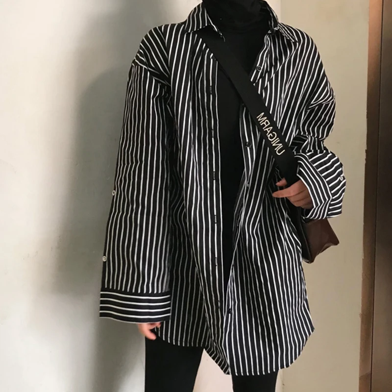 Loose Striped Long Sleeves Shirt Woman's Casual Lapel Plus Size Single Breasted Shirts Woman Korean Fashion Black Blouse Women
Loose Striped Long Sleeves Shirt Woman's Casual Lapel Plus Size Single Breasted Shirts Woman Korean Fashion Black Blouse Women
