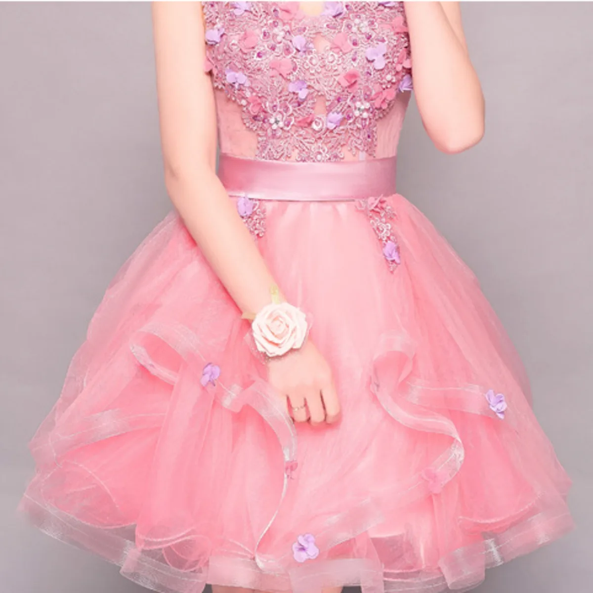 BacklakeGirls Sexy Pink Prom Dress Short Elegant V Neck Appliques Beading Lace Up Blue Short Graduation Party Gowns Robe De Bal
BacklakeGirls Sexy Pink Prom Dress Short Elegant V Neck Appliques Beading Lace Up Blue Short Graduation Party Gowns Robe De Bal