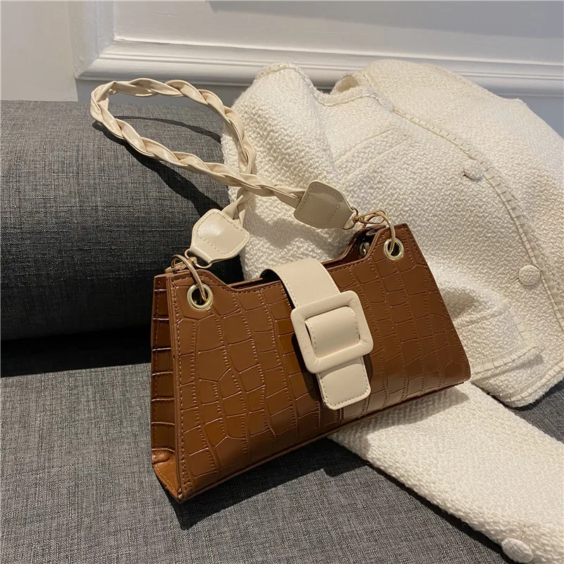Fashion Buckle Stone Pattern PU Leather Armpit Bag for Women Solid Color Chain Shoulder Handbags Female Travel Fashion Hand Bag
Fashion Buckle Stone Pattern PU Leather Armpit Bag for Women Solid Color Chain Shoulder Handbags Female Travel Fashion Hand Bag