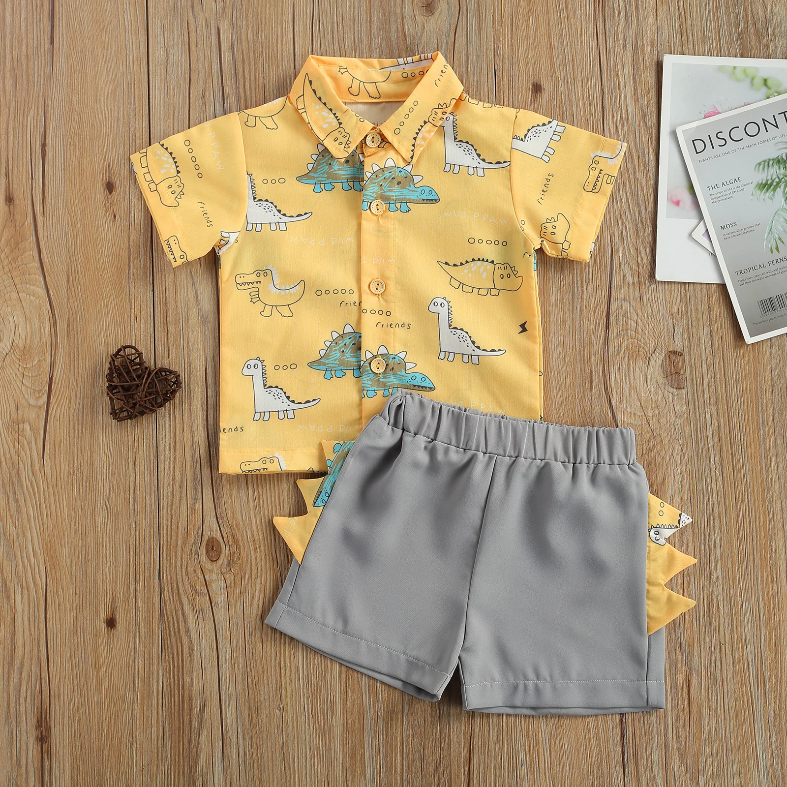 2021 Summer Kids Boys Fashion 2-piece Outfit Set Short Sleeve Cartoon Dinosaur Print Shirt+Shorts Clothes Set 2-6T
2021 Summer Kids Boys Fashion 2-piece Outfit Set Short Sleeve Cartoon Dinosaur Print Shirt+Shorts Clothes Set 2-6T