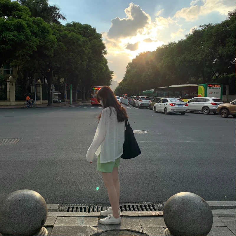 Thin Stripe Long Sleeve Sunscreen T Shirt + High Waist Green Casual Shorts For Summer Two Piece Set
Thin Stripe Long Sleeve Sunscreen T Shirt + High Waist Green Casual Shorts For Summer Two Piece Set