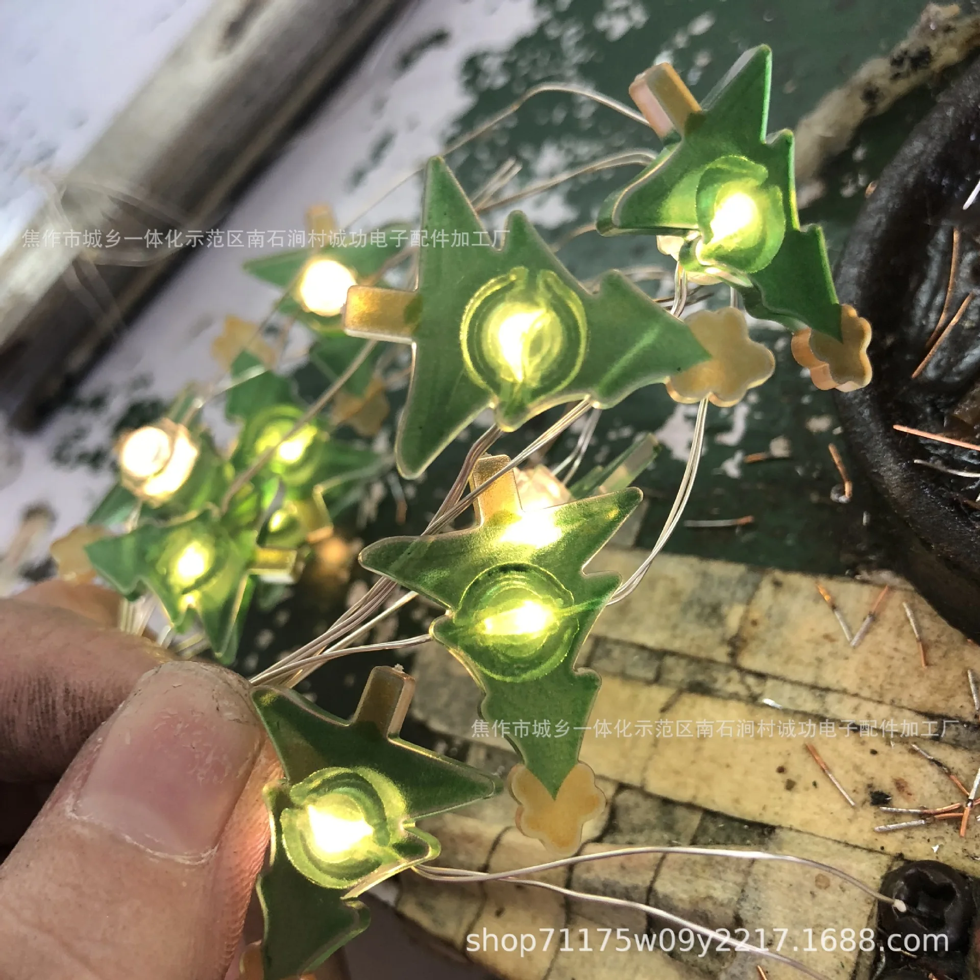LED Christmas Lights Bell Snowman Star Window Decorative Sucker Lamp Powered Garden Holiday String Lamp Navidad Lights BY50DD
LED Christmas Lights Bell Snowman Star Window Decorative Sucker Lamp Powered Garden Holiday String Lamp Navidad Lights BY50DD
