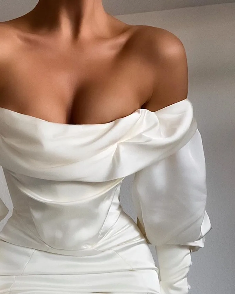 Off Shoulder Ruched Button Decor Party Dress Women
Off Shoulder Ruched Button Decor Party Dress Women