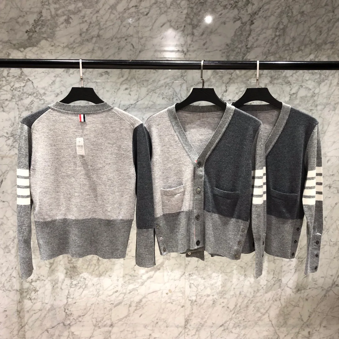brand 2021 Fahion tb cardigan men women v-neck striped wool sweater patchwork slim fit england style thin knitted coat
brand 2021 Fahion tb cardigan men women v-neck striped wool sweater patchwork slim fit england style thin knitted coat