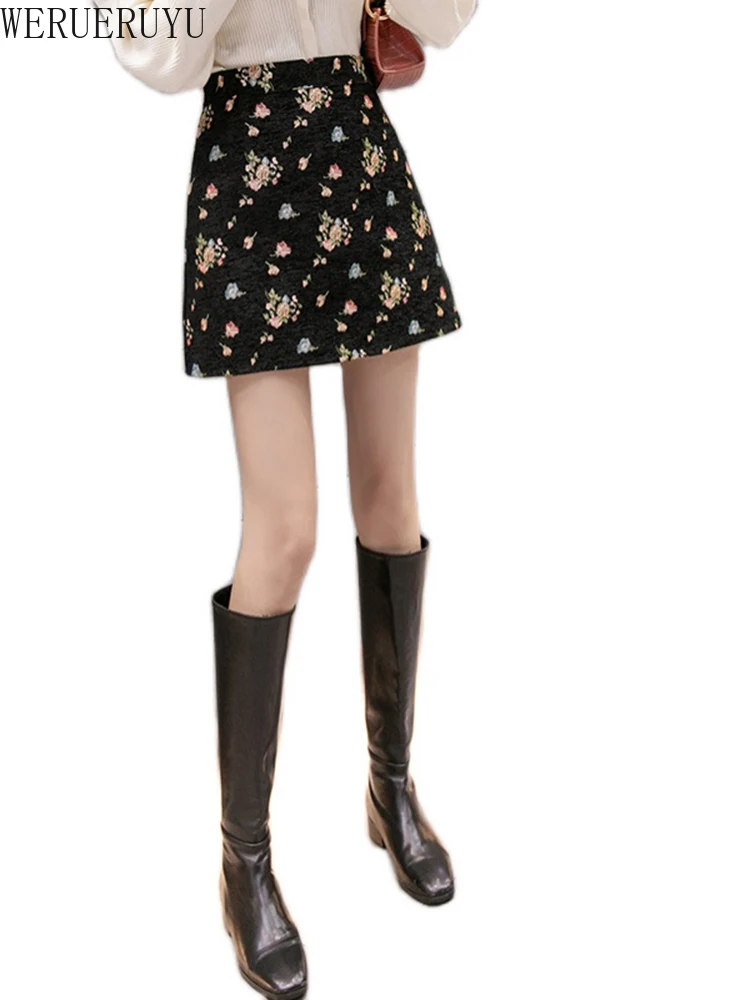 WERUERUYU Winter Mini Skirts Women Harajuku Pencil Korean Streetwear Vintage Black Floral Print Short Sexy A Line Skirt
WERUERUYU Winter Mini Skirts Women Harajuku Pencil Korean Streetwear Vintage Black Floral Print Short Sexy A Line Skirt