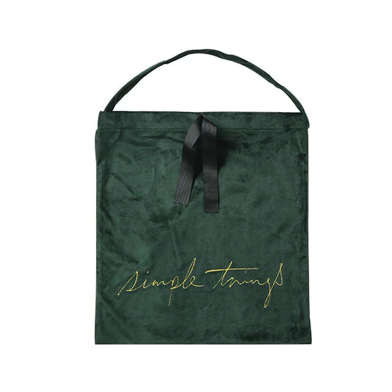 Nordic velvet storage bag harness pocket Drawstring clothing storage bag Travel underwear finishing small bag
Nordic velvet storage bag harness pocket Drawstring clothing storage bag Travel underwear finishing small bag