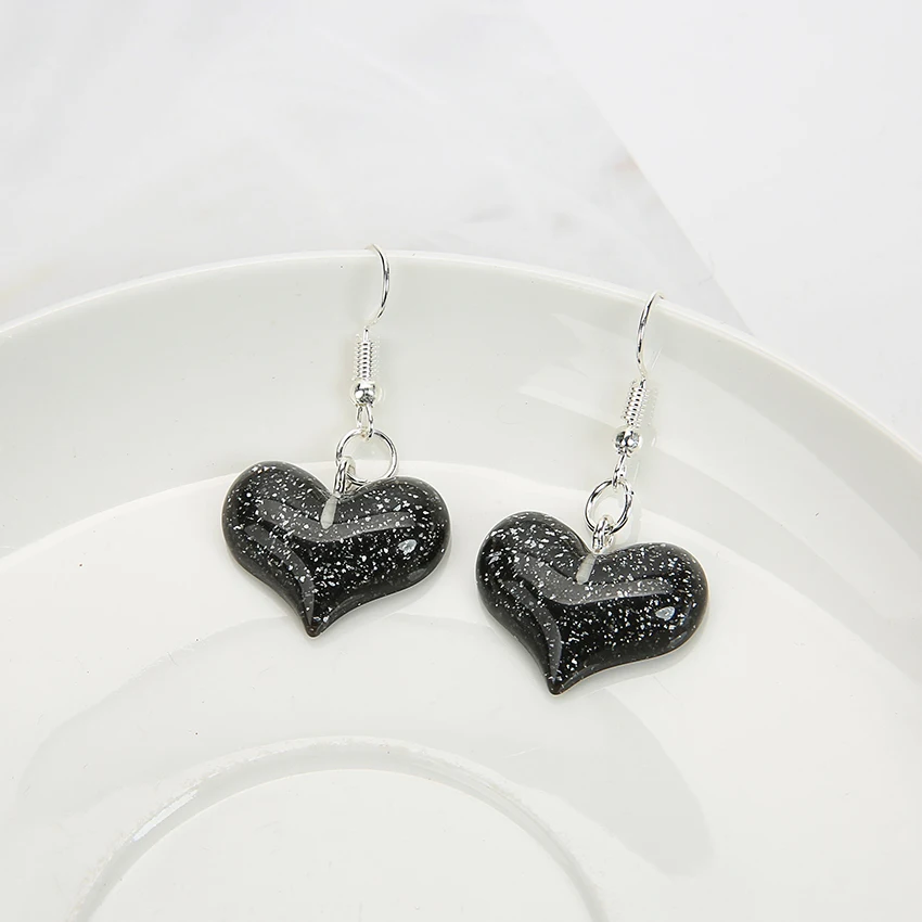 Милые полимерные разноцветные Висячие серьги, 1 пара, блестящие серьги в форме сердца для детей, подарок на день рождения, женские Украшения
Милые полимерные разноцветные Висячие серьги, 1 пара, блестящие серьги в форме сердца для детей, подарок на день рождения, женские Украшения