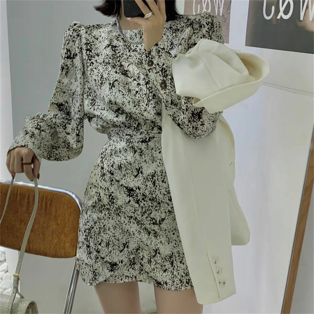 Alien Kitty Puff Sleeve Printed Slim Mini Dress Vintage High Waist 2021 Party Sexy Florals Chic Stylish Plus Size Autumn Mujer
Alien Kitty Puff Sleeve Printed Slim Mini Dress Vintage High Waist 2021 Party Sexy Florals Chic Stylish Plus Size Autumn Mujer