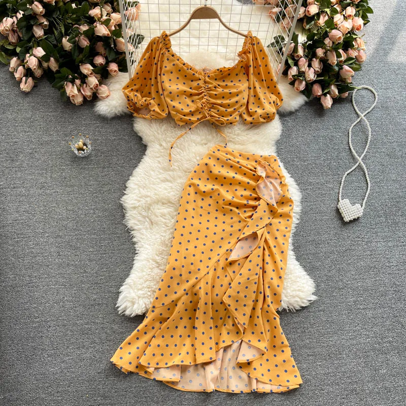 Women Summer Korean Dot Vacation Set Elastic Ruched Puff Sleeve Short Tops+Irregular Ruffle Long Skirt Two Piece Suits
Women Summer Korean Dot Vacation Set Elastic Ruched Puff Sleeve Short Tops+Irregular Ruffle Long Skirt Two Piece Suits