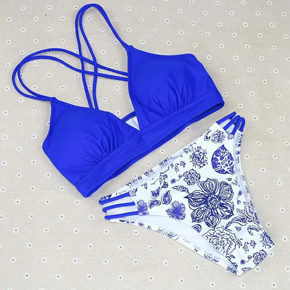 2020 Biqini Fashion SUmmer Swimsuit Sexy Women Solid Bikini Push-Up Padded Swimwear Swimsuit Bathing Beachwear
2020 Biqini Fashion SUmmer Swimsuit Sexy Women Solid Bikini Push-Up Padded Swimwear Swimsuit Bathing Beachwear