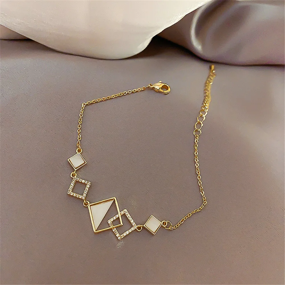 Gold Plating Temperament Flash Rhinestone Square Bracelet Female Ins Simple Girlfriends Couple Bracelet 2021 Valentine's Day
Gold Plating Temperament Flash Rhinestone Square Bracelet Female Ins Simple Girlfriends Couple Bracelet 2021 Valentine's Day