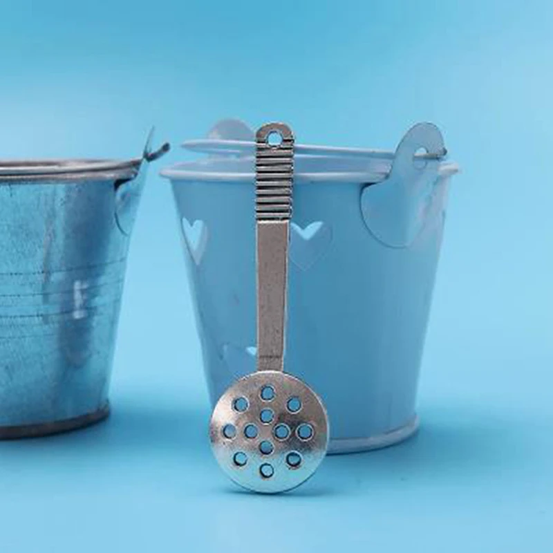 1 шт., миниатюрная металлическая мини-ложка для кукольного домика, 6,5 см, 1/12, кухонные аксессуары, игрушки
1 шт., миниатюрная металлическая мини-ложка для кукольного домика, 6,5 см, 1/12, кухонные аксессуары, игрушки