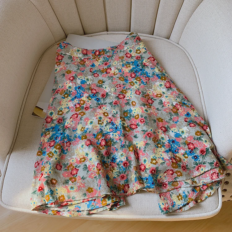 Sweet Women Floral Mini Skirt 2020 Summer Womens Loose Soft Satin Skirts Retro Elastic Waist A-line Skirt Faldas Mujer
Sweet Women Floral Mini Skirt 2020 Summer Womens Loose Soft Satin Skirts Retro Elastic Waist A-line Skirt Faldas Mujer