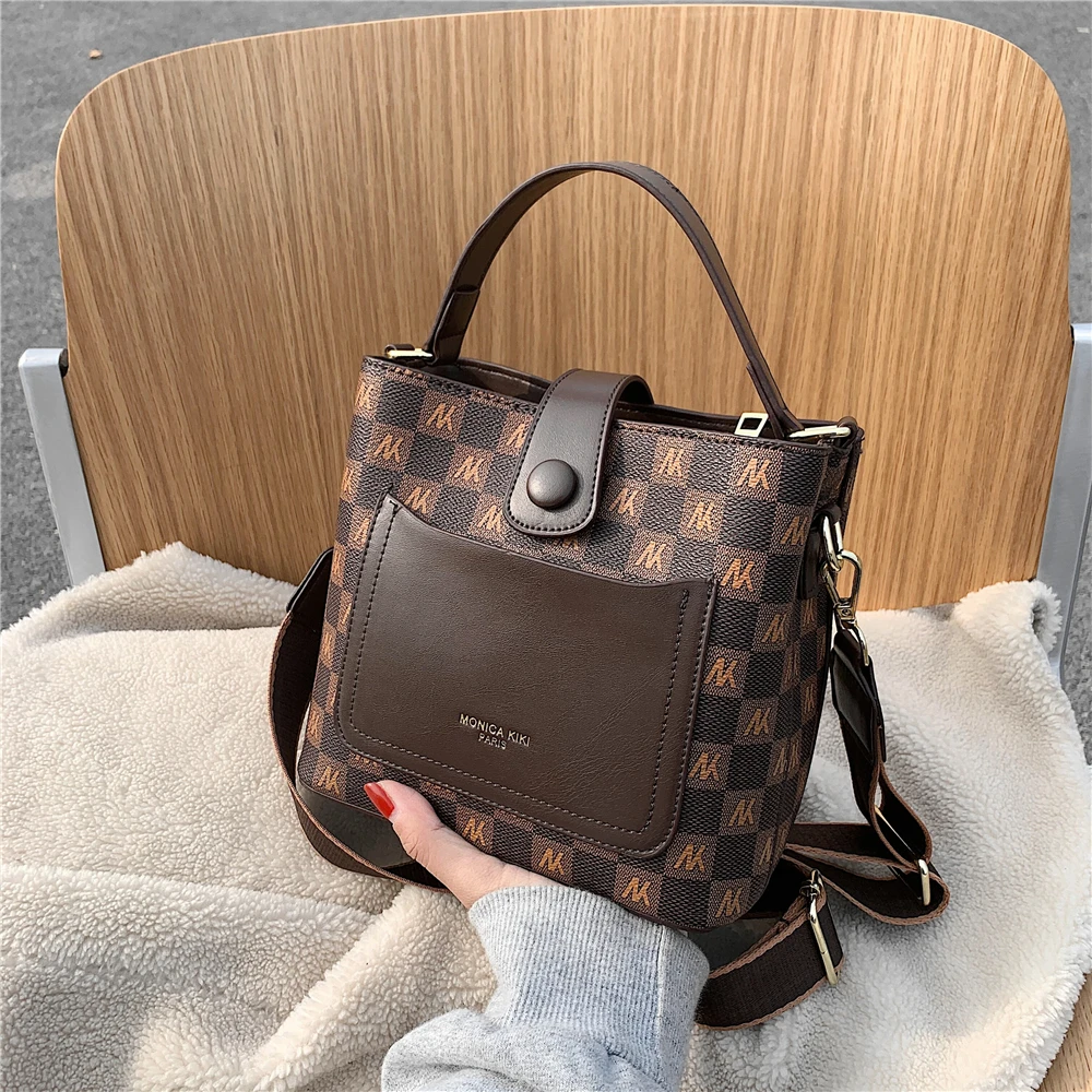 Burminsa Vintage Letters Bucket Small Women Handbags Brand Designer Wide Strap Plaid Ladies Shoulder Crossbody Bags Winter 2021
Burminsa Vintage Letters Bucket Small Women Handbags Brand Designer Wide Strap Plaid Ladies Shoulder Crossbody Bags Winter 2021