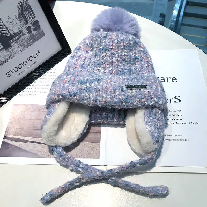2022 New Winter Women Hat Wool Ball Knitted Hat Autumn and Winter Warm Outdoor Riding Ear Cold Cap Windproof Hat With Earmuffs
2022 New Winter Women Hat Wool Ball Knitted Hat Autumn and Winter Warm Outdoor Riding Ear Cold Cap Windproof Hat With Earmuffs