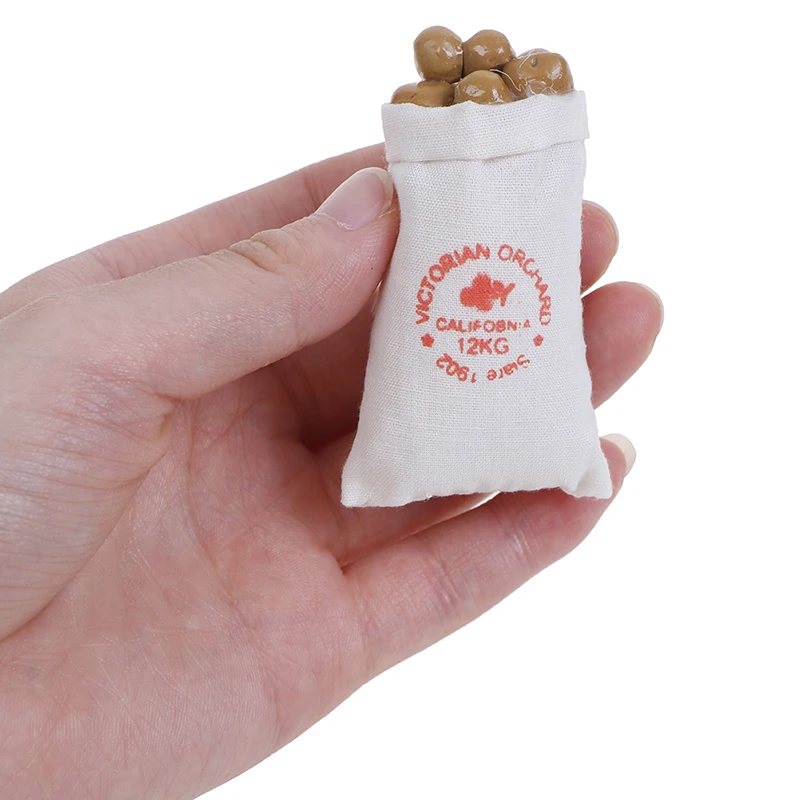 1Bag 1:12 Dollhouse Miniature Mini Potato Bag With Potato Model Kitchen Decor Accessories
1Bag 1:12 Dollhouse Miniature Mini Potato Bag With Potato Model Kitchen Decor Accessories